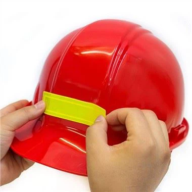 Adesivo riflettente di sicurezza