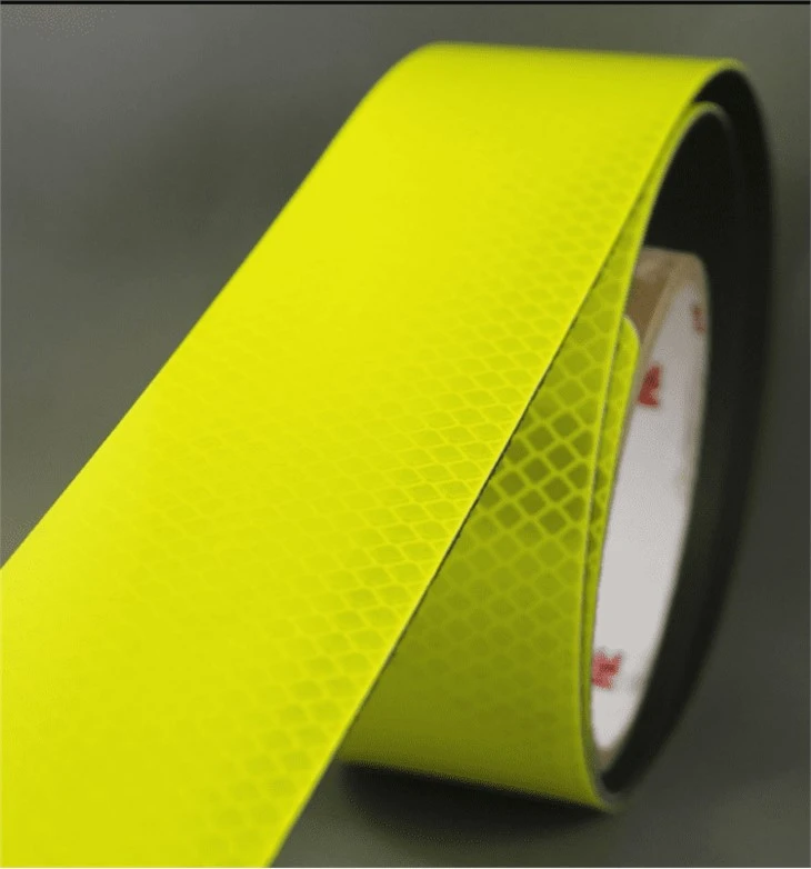 Magnetic Reflective Strips For Vehicles